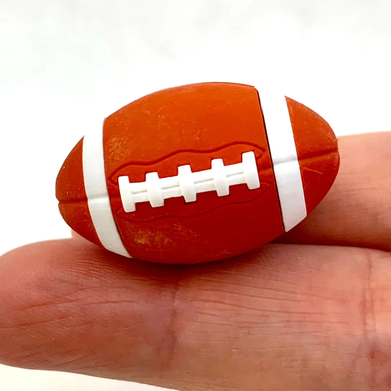 38283 IWAKO SPORTS ERASERS-7 ERASERS