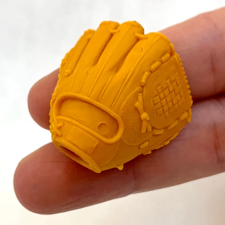 38283 IWAKO SPORTS ERASERS-7 ERASERS