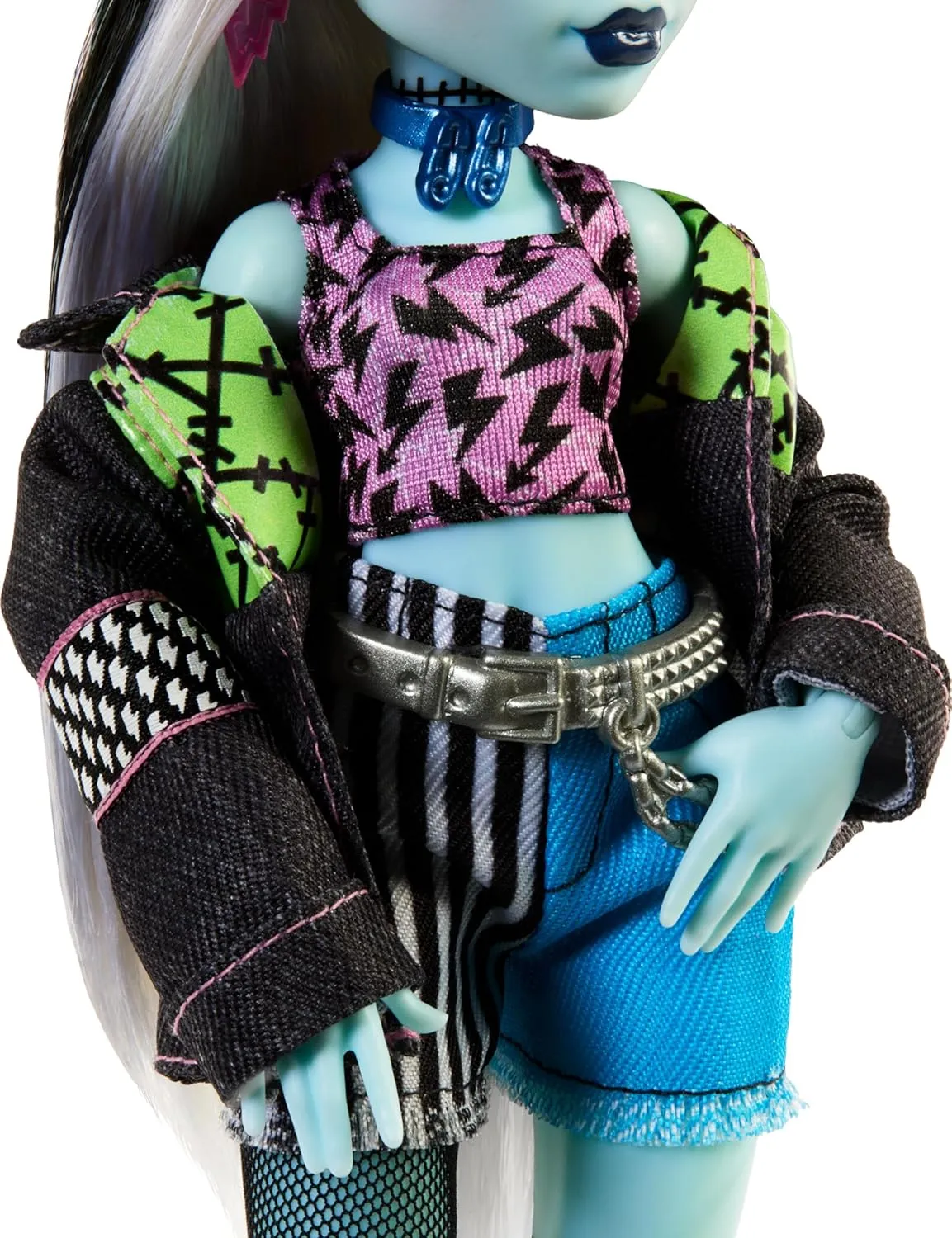 in Denim Jacket and Shorts, Includes Pet Dog Watzie and Accessories Like a informant jay playful clench Backpack, Snack and Notebook Monster High Frankie Stein Doll 