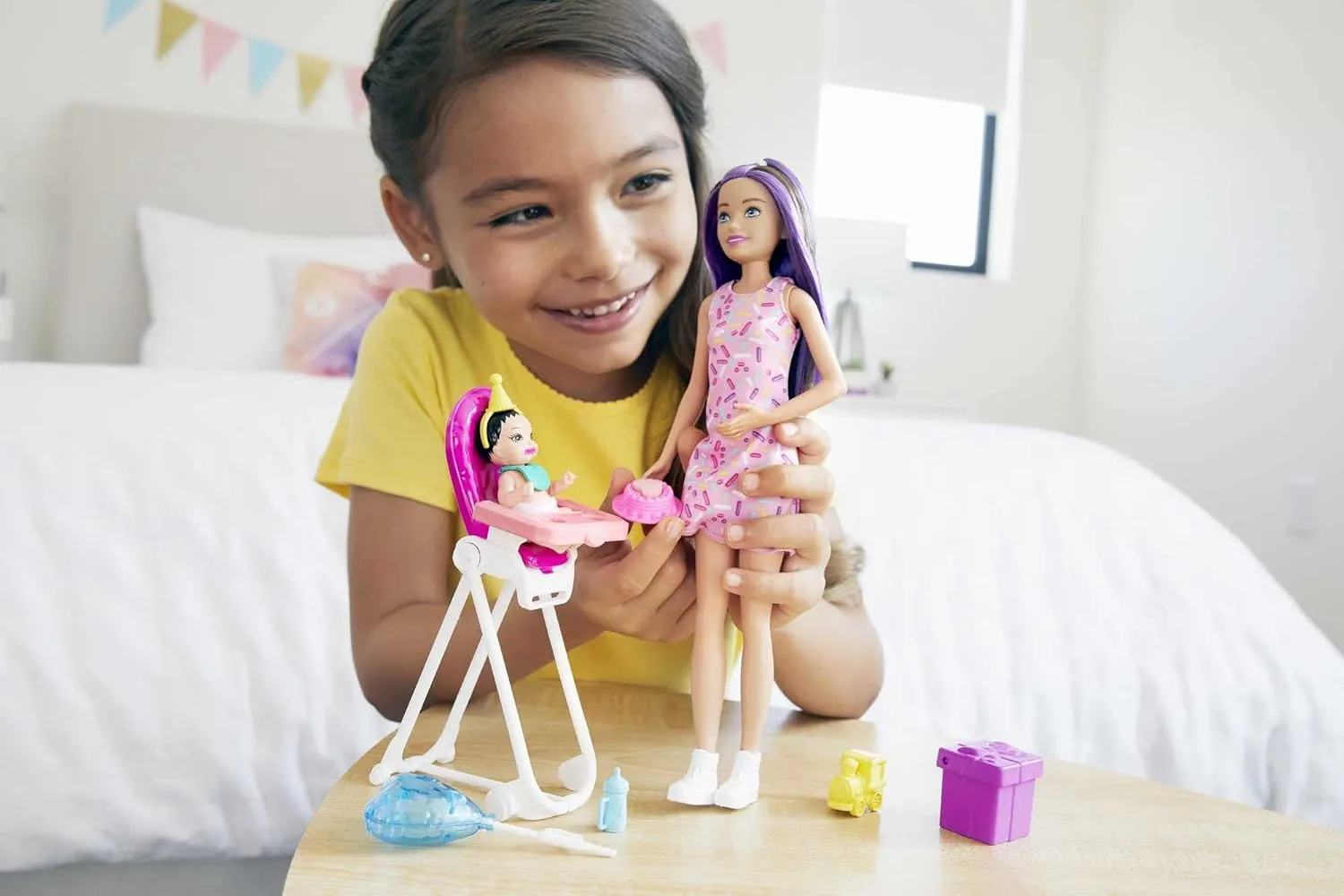 Playset, deceive wintertime Birthday Feeding Set with Skipper Doll, Color-Change Baby Doll, High Chair & Accessories Barbie Skipper Babysitter Inc 